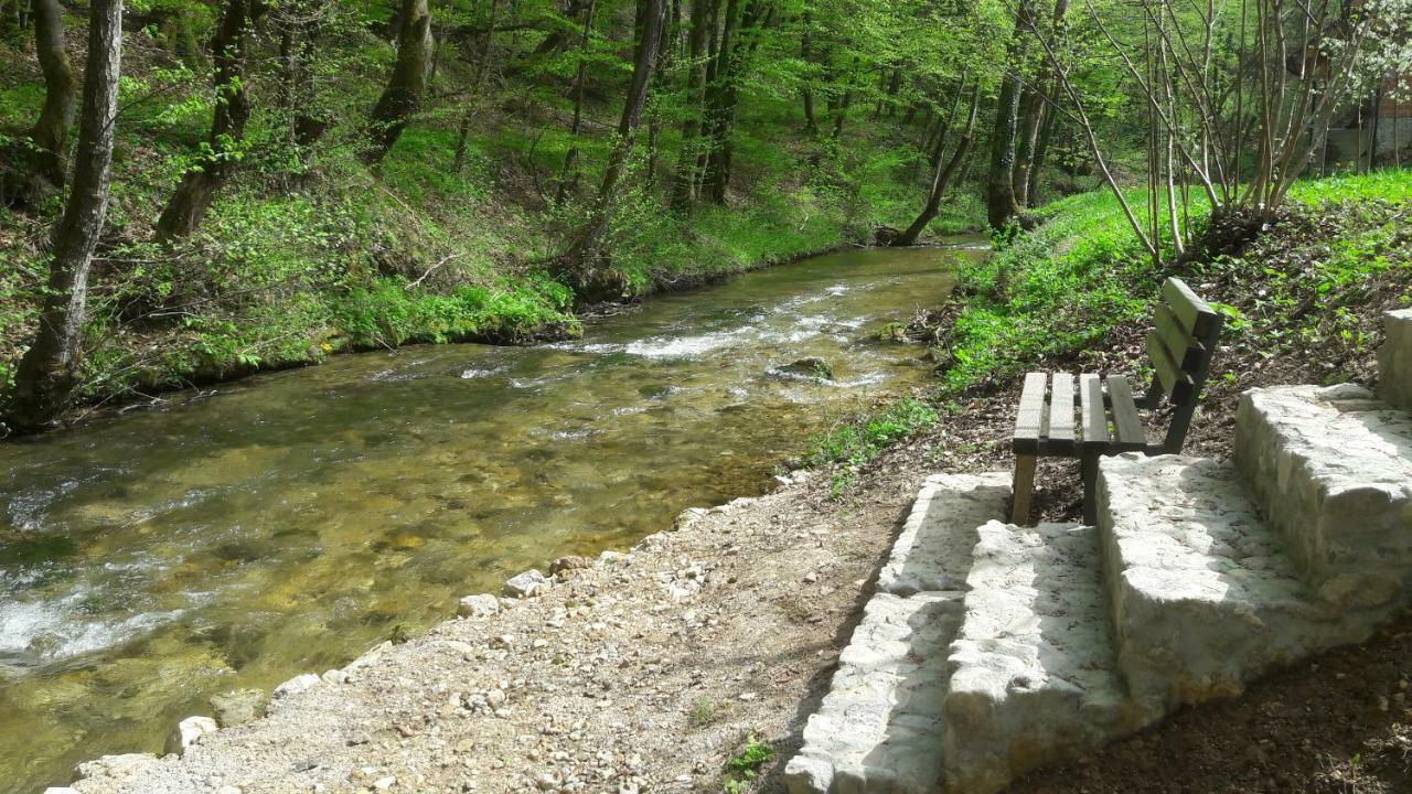Mobile Home Slapnica U Parku Prirode Zumberak Krasic Exteriér fotografie